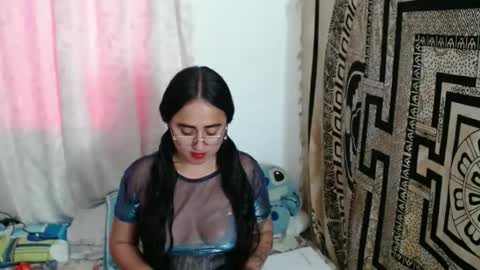 Snapshot of ninakravtz chatting on October 21, 6:45 pm N I N A online show from October 21, 6:45 pm