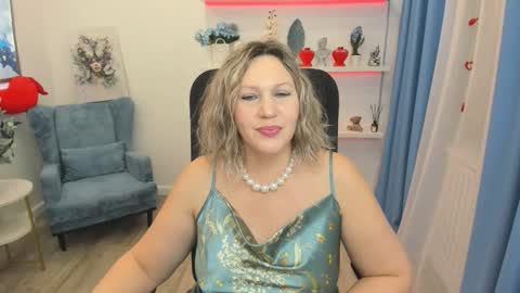 ninastarle online show from February 5, 11:46 am