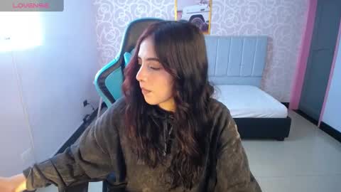 Snapshot of ninfa_ch chatting on January 8, 11:21 am Ninfa online show from January 8, 11:21 am