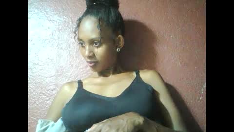 ninie246746 online show from February 9, 5:50 am