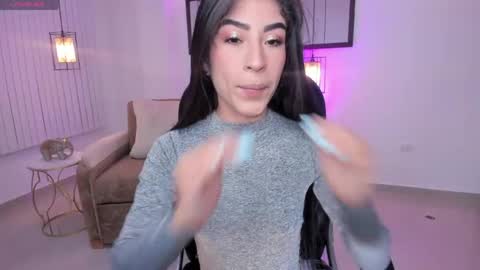 ninna_asppen online show from April 4, 5:06 am