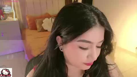 Nina online show from March 25, 2:31 pm