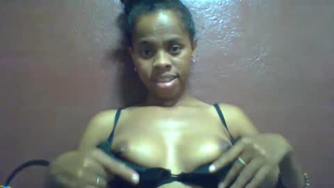 Snapshot of nirinahfy chatting on January 28, 10:56 am nirinahfy online show from January 28, 10:56 am