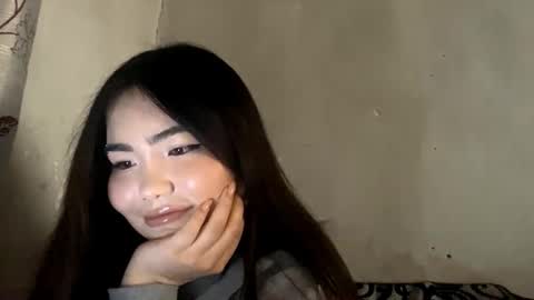 Molly online show from December 18, 10:20 am