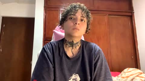 noah hehim    online show from January 28, 2:00 am