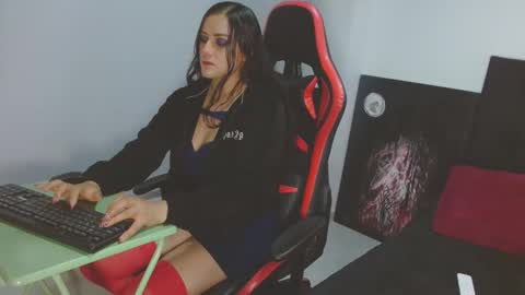 Noamartin online show from April 21, 2:51 am