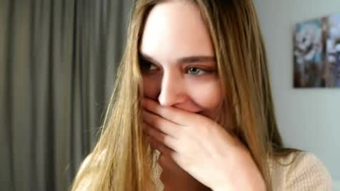 Emmy online show from April 2, 8:06 pm