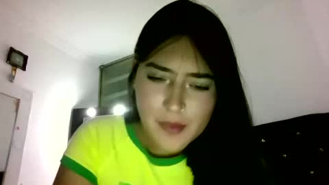 Nohemi online show from June 11, 4:42 am