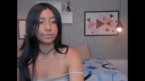 Snapshot of nohemi_louse chatting on February 11, 10:18 pm  Nohemi   online show from February 11, 10:18 pm