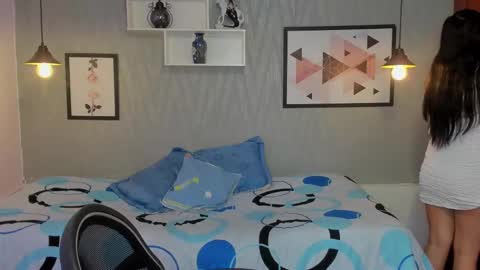 Snapshot of nohemi_louse chatting on February 22, 8:48 pm  Nohemi   online show from February 22, 8:48 pm