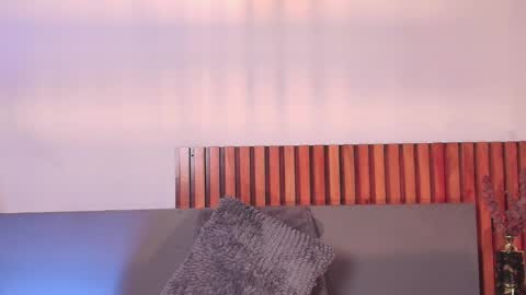 Nora Da Silva online show from December 2, 1:24 pm