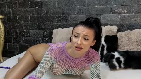 Nora online show from April 9, 4:48 am