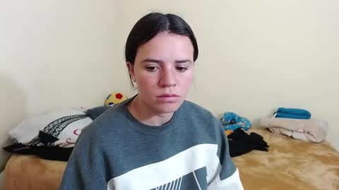 Snapshot of noreen_ chatting on January 18, 4:21 pm noreen_ online show from January 18, 4:21 pm