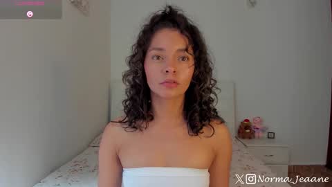 Norma Jeaane online show from December 22, 6:11 pm