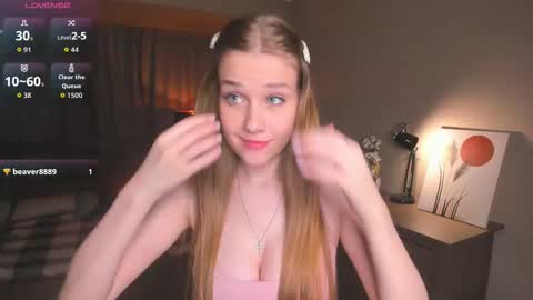 Beatrice online show from September 17, 7:45 pm