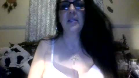 nothingbutthongs online show from February 28, 1:05 am