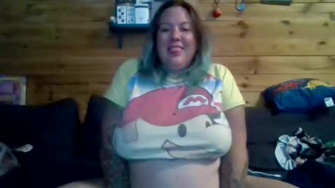 nutmegmatee online show from October 30, 2:25 am