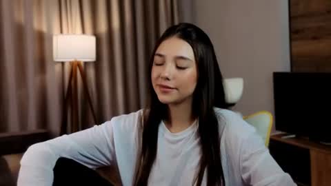 Rachel online show from July 18, 7:49 pm