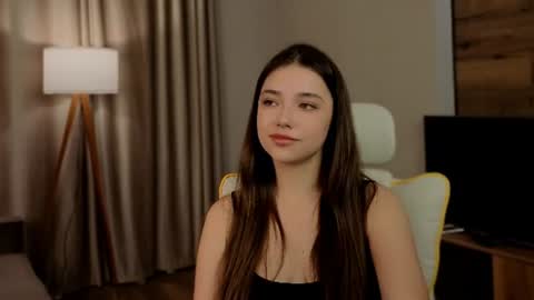 Rachel online show from June 25, 7:37 pm