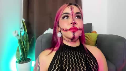 Nia online show from October 12, 12:13 am