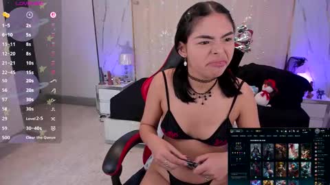 Nyvet online show from December 21, 2:10 pm