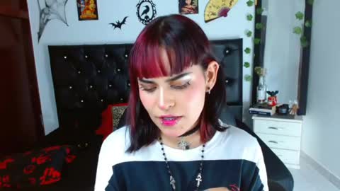 Heidy  online show from April 13, 7:14 pm