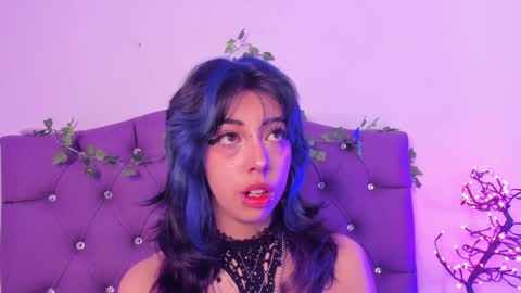   online show from December 10, 11:11 am