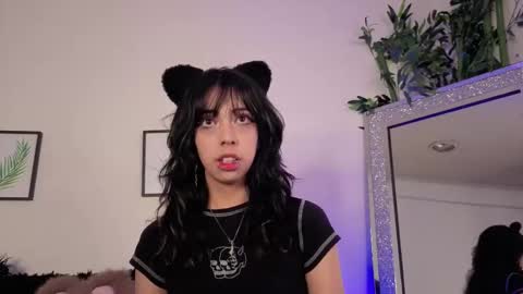   online show from October 7, 6:40 am