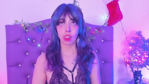   online show from December 18, 11:02 am