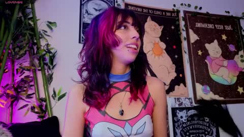   online show from April 3, 7:56 pm