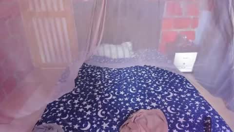 Scarlett online show from April 6, 3:57 pm