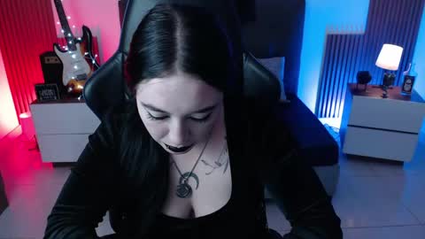 Nyx online show from April 15, 2:28 pm