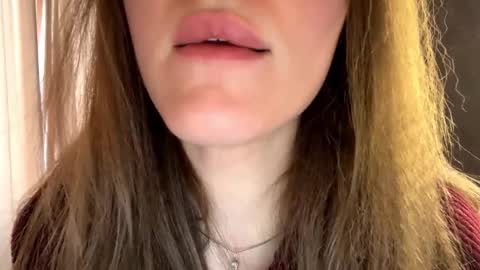 Mia online show from January 10, 9:14 am