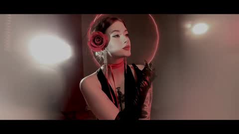 your dear Lilith Chapman online show from December 5, 3:17 pm