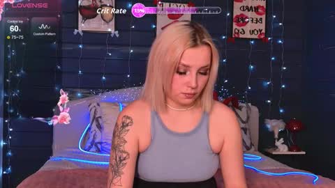 oh_my_julia online show from February 17, 7:18 am