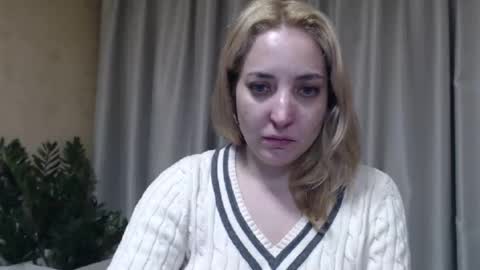 Mari online show from March 15, 7:38 pm