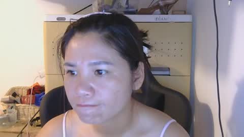 oinjer09 online show from June 5, 2:04 am