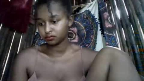 olinah610 online show from March 31, 8:47 am