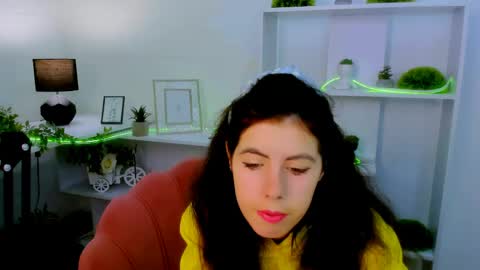 olivia__low online show from April 29, 7:00 am