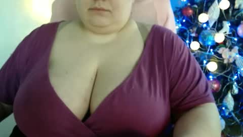 Olivia Gold online show from January 12, 7:00 am