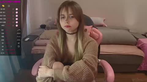 Olivia online show from April 12, 3:04 pm