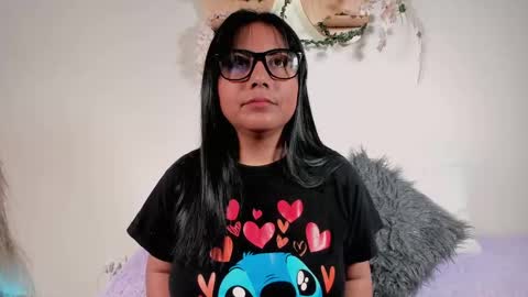 Snapshot of olivia_morrys chatting on January 21, 3:21 pm Olivia happyness online show from January 21, 3:21 pm