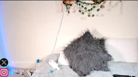 Snapshot of olivia_morrys chatting on March 7, 4:55 pm Olivia happyness online show from March 7, 4:55 pm