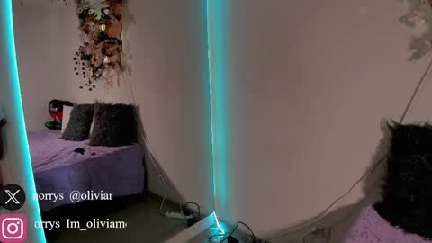 Snapshot of olivia_morrys chatting on September 17, 6:17 pm Olivia happyness online show from September 17, 6:17 pm