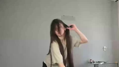 Olivia online show from March 8, 1:04 pm