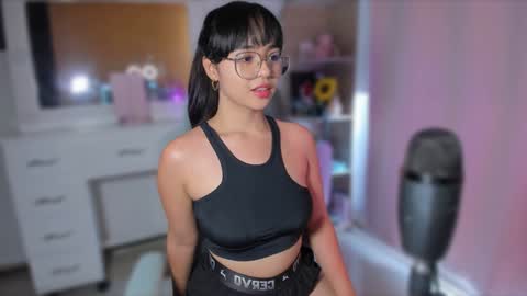 Olivia online show from February 1, 4:44 pm