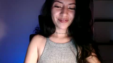 oliviaaa__ online show from November 10, 10:38 pm
