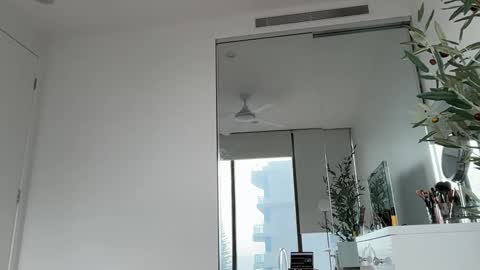 Olivia Brookes online show from December 21, 10:24 pm