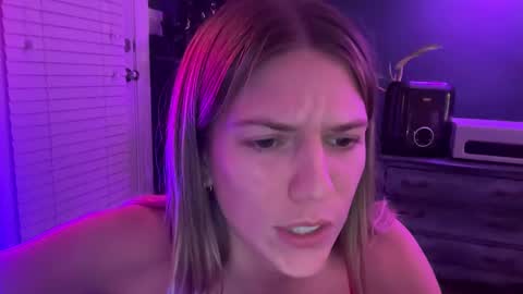 Olivia online show from March 10, 3:56 am