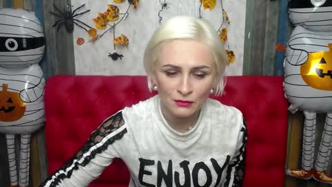 OliviaHorst online show from October 26, 6:14 pm